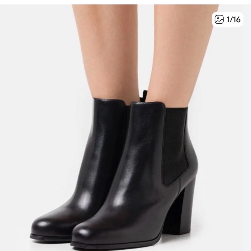 Michael Michael Kors Black Ankle Boots